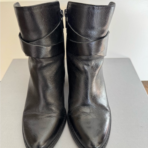 Arturo Chiang Black Sanya Heeled Boots - Picture 2 of 6